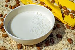 milk2594538_1280.jpg